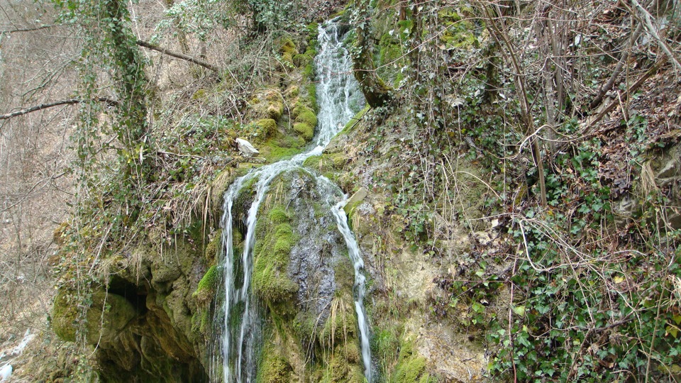 Плесецкая щель – ущелье 100 водопадов