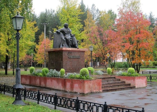 Памятник Пушкину. Источник: https://culttourism.ru/