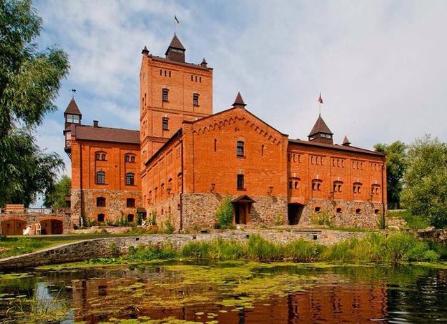 Замок в житомирской области. Фото: https://travel.tochka.net/